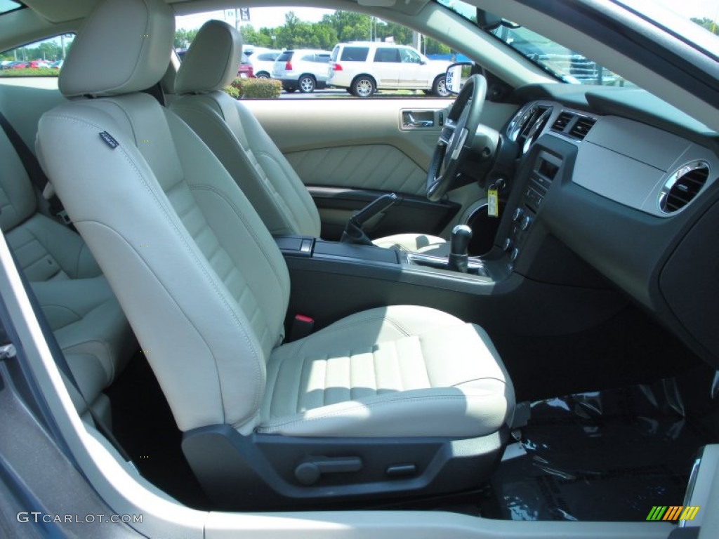 Stone Interior 2010 Ford Mustang GT Premium Coupe Photo #50322981