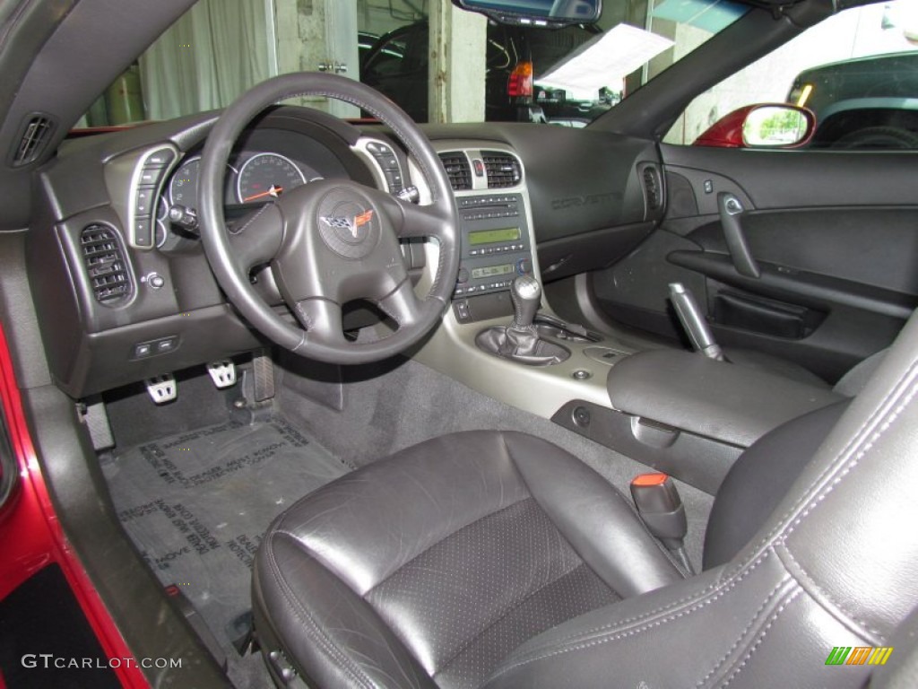 2005 Chevrolet Corvette Coupe Ebony Dashboard Photo #50323287