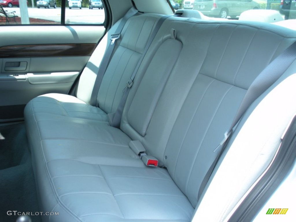2004 Grand Marquis LS - Silver Birch Metallic / Light Flint photo #15