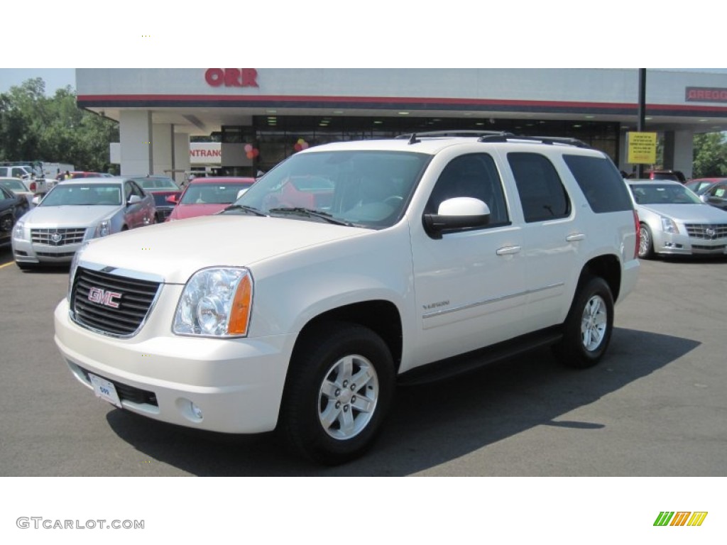 2011 Yukon SLT 4x4 - White Diamond Tintcoat / Ebony photo #1