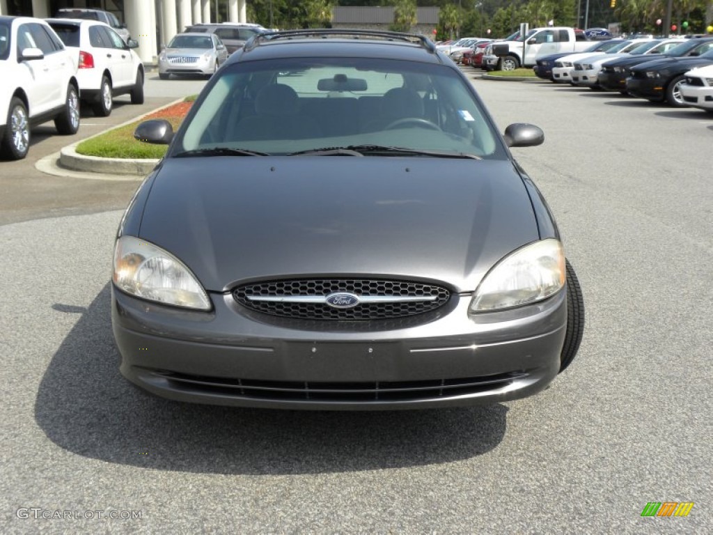 2003 Taurus SE Wagon - Dark Shadow Grey Metallic / Medium Graphite photo #18