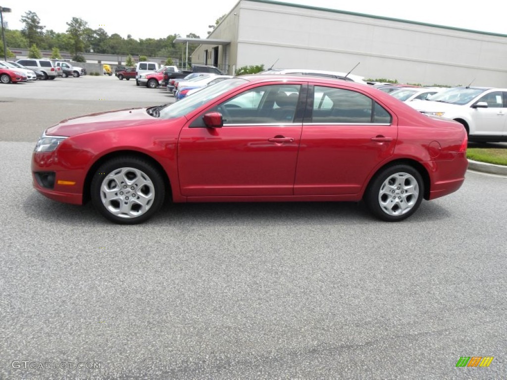 2011 Fusion SE V6 - Red Candy Metallic / Charcoal Black photo #2