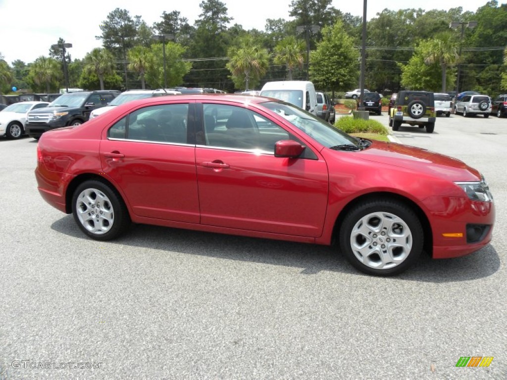 2011 Fusion SE V6 - Red Candy Metallic / Charcoal Black photo #12