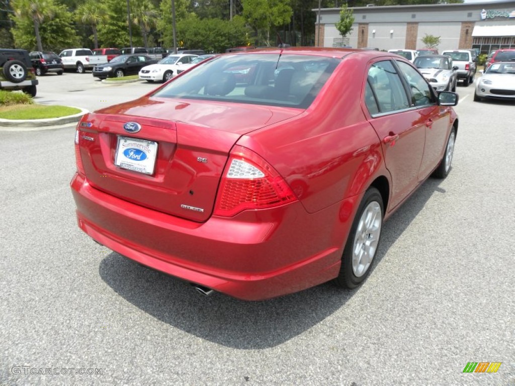 2011 Fusion SE V6 - Red Candy Metallic / Charcoal Black photo #13