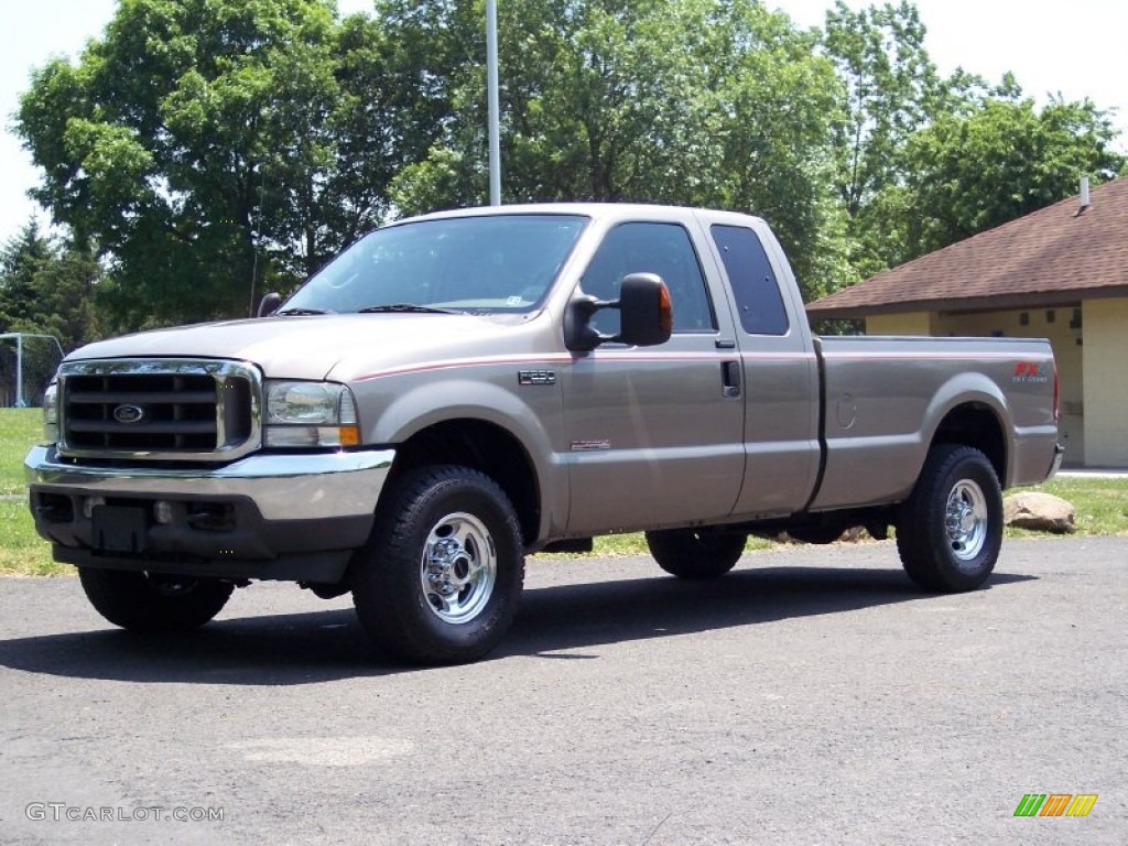 2004 F250 Super Duty FX4 SuperCab 4x4 - Arizona Beige Metallic / Medium Parchment photo #1