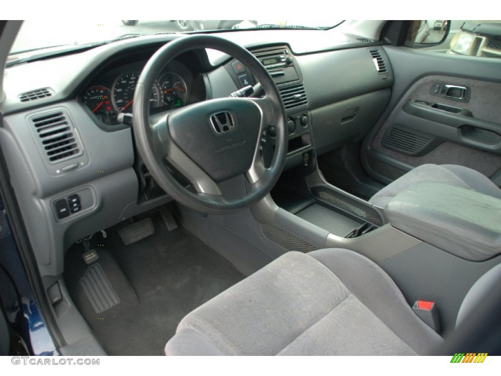 Gray Interior 2004 Honda Pilot LX 4WD Photo #50327835