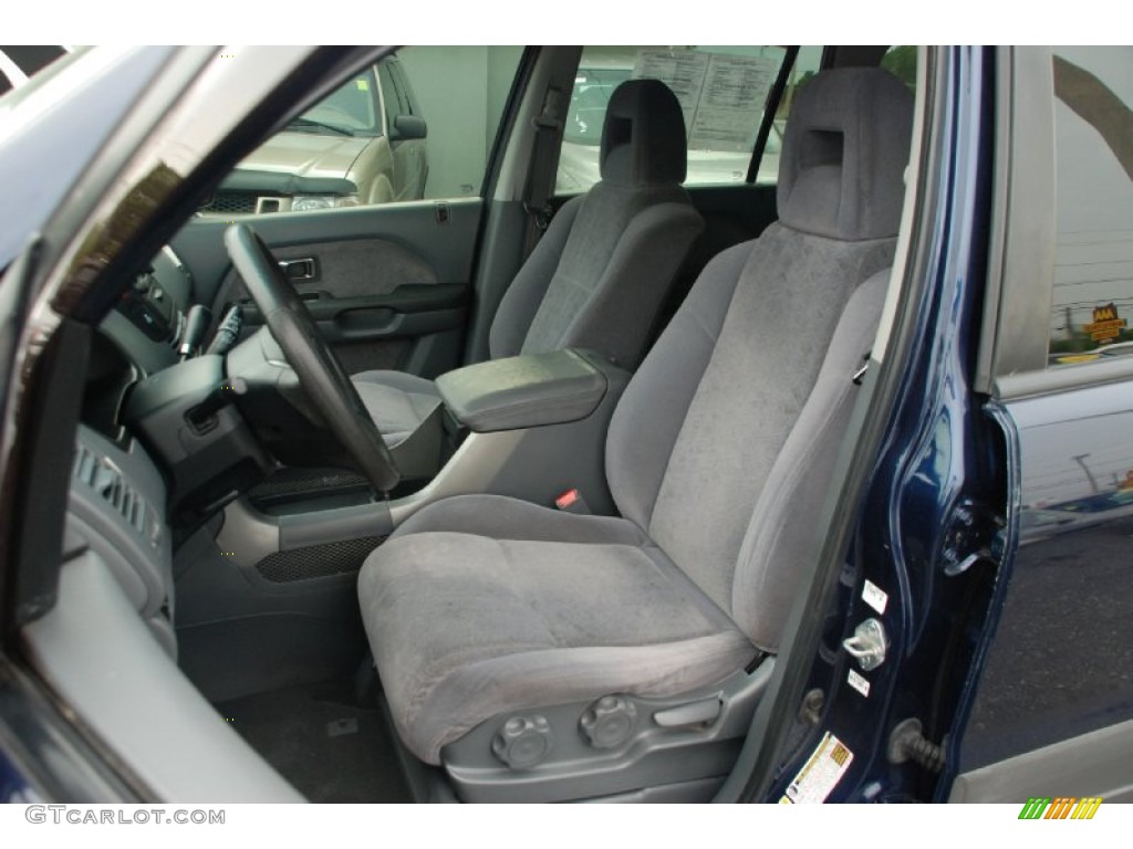 Gray Interior 2004 Honda Pilot LX 4WD Photo #50327868