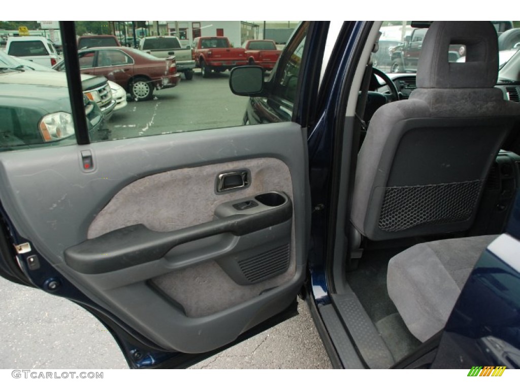 2004 Honda Pilot LX 4WD Gray Door Panel Photo #50327901