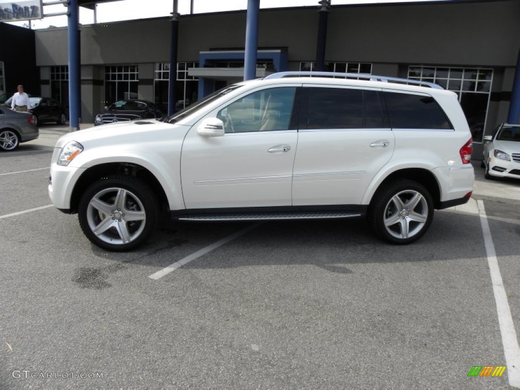 Diamond White Metallic 2011 Mercedes-Benz GL 550 4Matic Exterior Photo #50330411