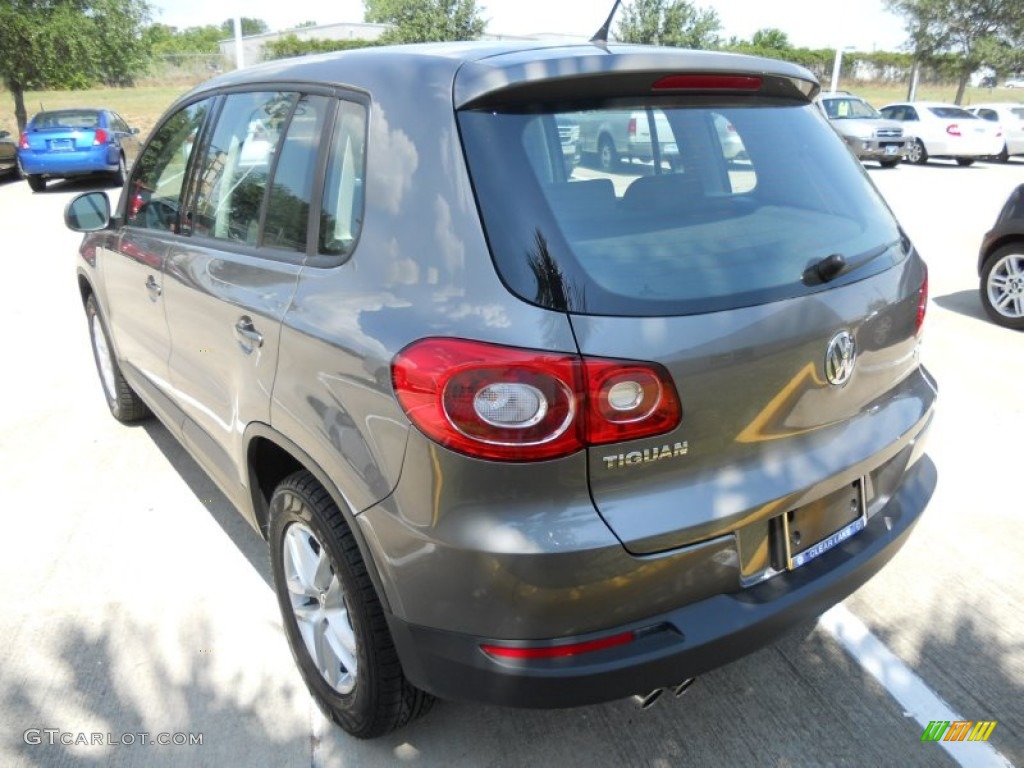 2011 Tiguan S - Alpine Gray Metallic / Clay Gray photo #5