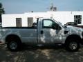 Oxford White - F250 Super Duty XL Regular Cab 4x4 Photo No. 4