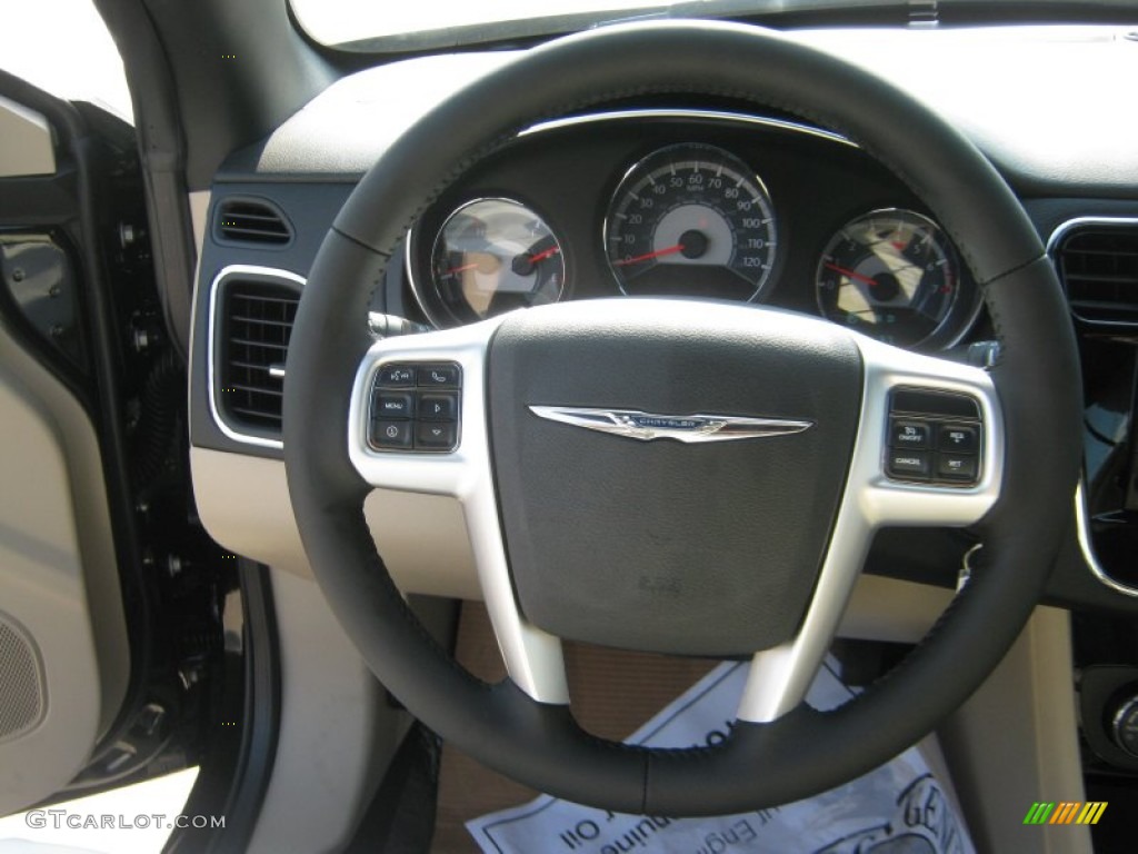 2011 Chrysler 200 Limited Convertible Steering Wheel Photos
