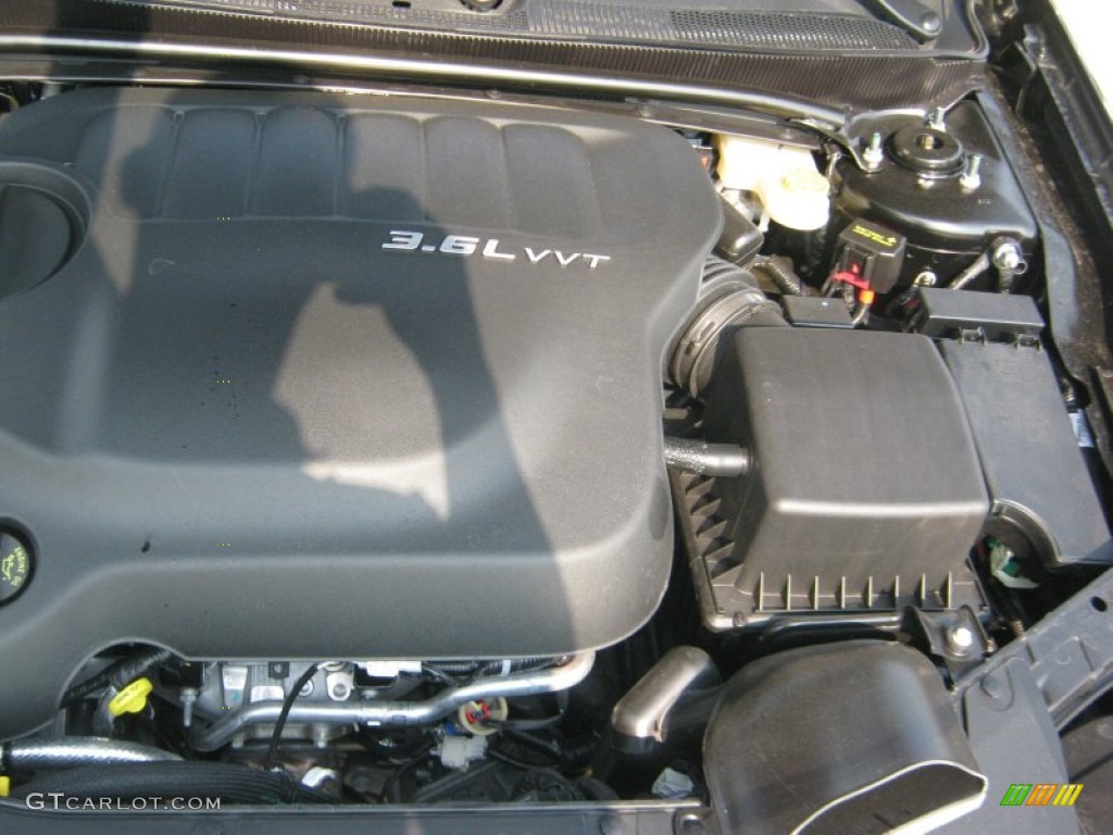 2011 Chrysler 200 Limited Convertible 3.6 Liter DOHC 24-Valve VVT Pentastar V6 Engine Photo #50336756