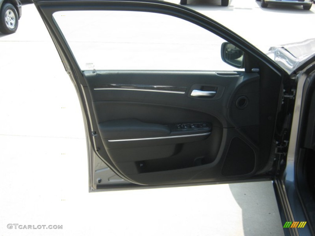 2011 300 Limited - Tungsten Metallic / Black photo #17