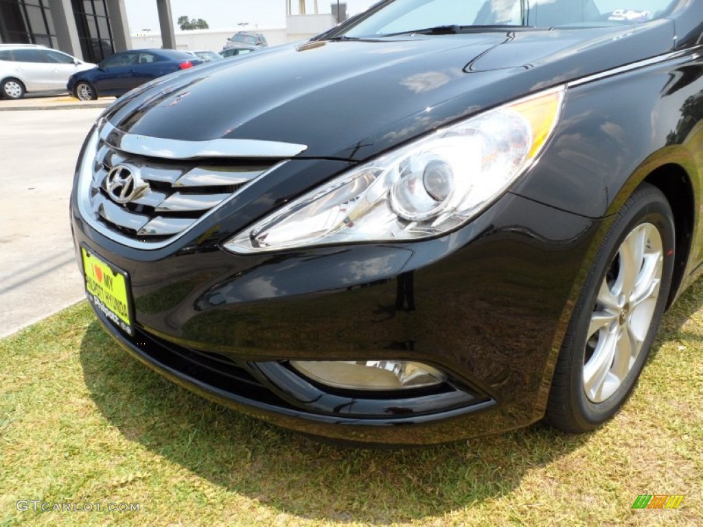 2011 Sonata Limited 2.0T - Midnight Black / Gray photo #10