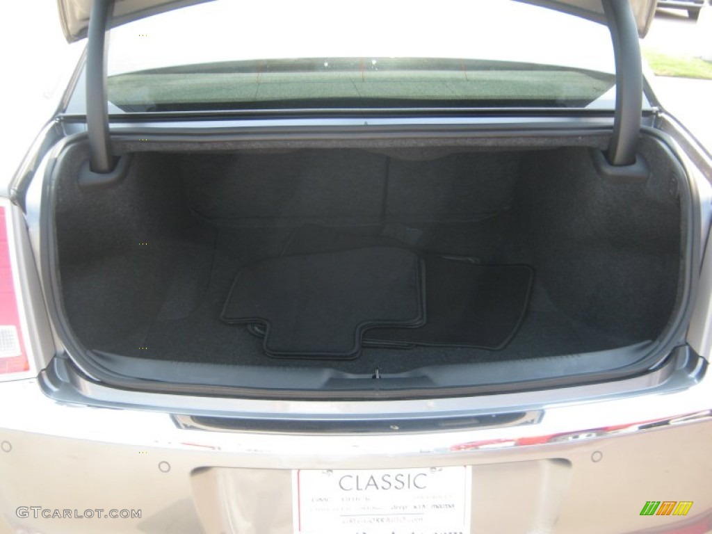 2011 300 Limited - Tungsten Metallic / Black photo #21