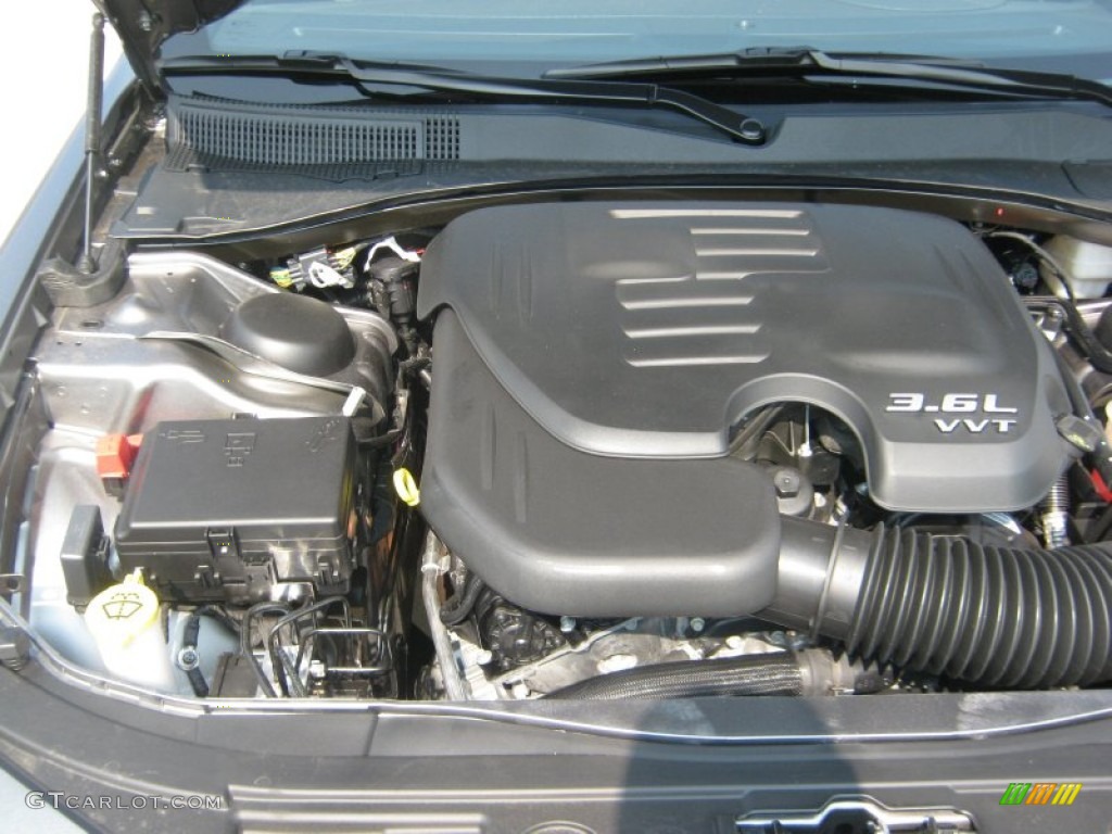 2011 300 Limited - Tungsten Metallic / Black photo #24