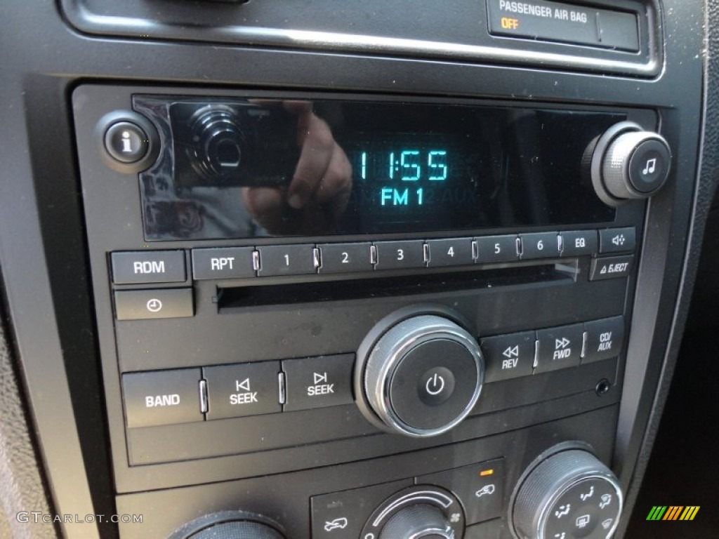 2008 Chevrolet HHR LS Panel Controls Photo #50337434