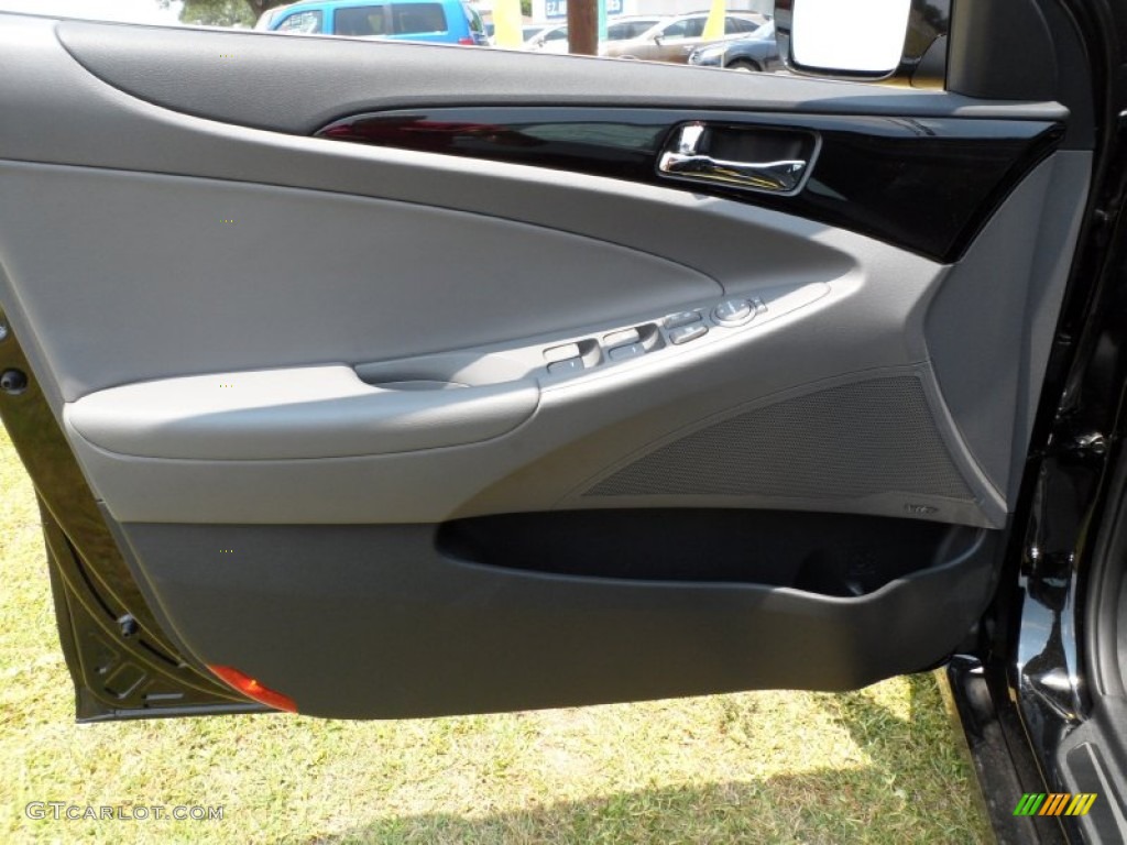 2011 Sonata Limited 2.0T - Midnight Black / Gray photo #23