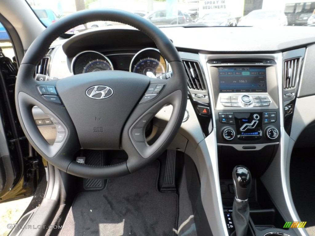 2011 Sonata Limited 2.0T - Midnight Black / Gray photo #28