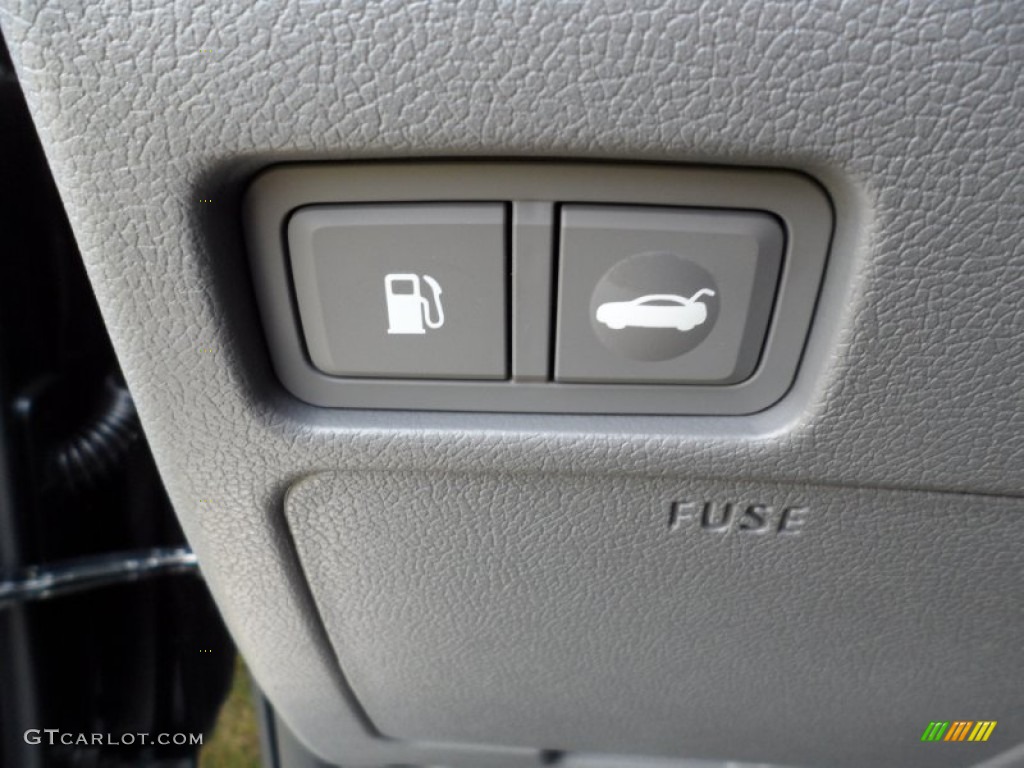 2011 Sonata Limited 2.0T - Midnight Black / Gray photo #39