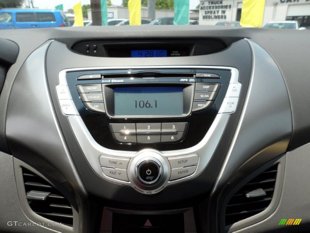 2012 Hyundai Elantra GLS Controls Photo #50338157
