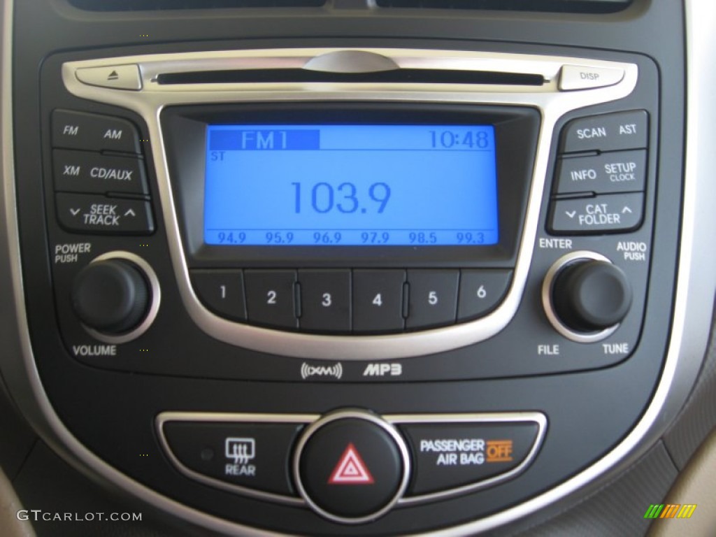 2012 Hyundai Accent GLS 4 Door Controls Photo #50339504
