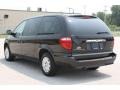 2007 Brilliant Black Crystal Pearl Chrysler Town & Country LX  photo #7