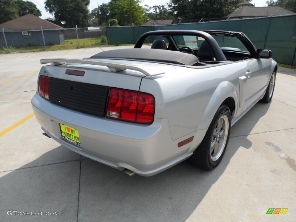 2007 Mustang GT Premium Convertible - Satin Silver Metallic / Dark Charcoal photo #3
