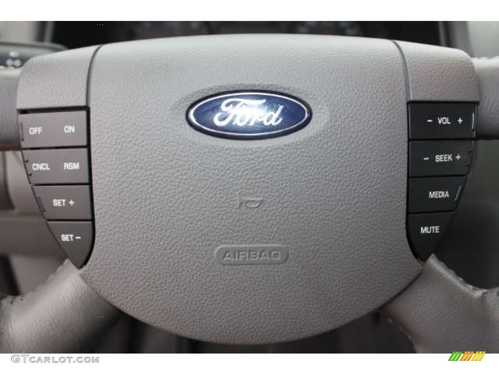2006 Ford Freestyle SEL Controls Photo #50340713