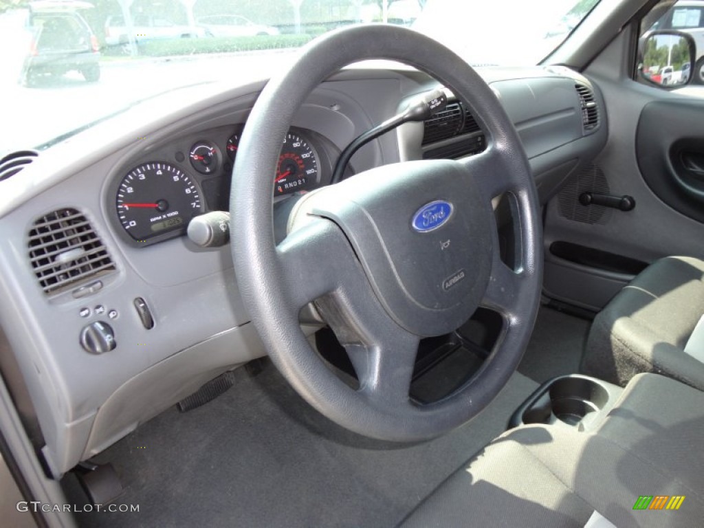 2005 Ford Ranger XLT Regular Cab Medium Dark Flint Steering Wheel Photo #50341460