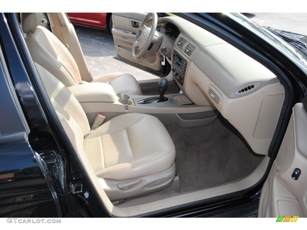 Medium Parchment Interior 2004 Ford Taurus SES Sedan Photo #50341863