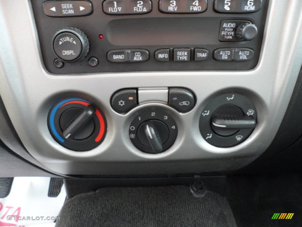 2008 Chevrolet Colorado LT Crew Cab Controls Photo #50343064