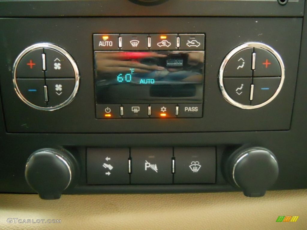2008 GMC Sierra 1500 SLE Extended Cab Controls Photo #50343987