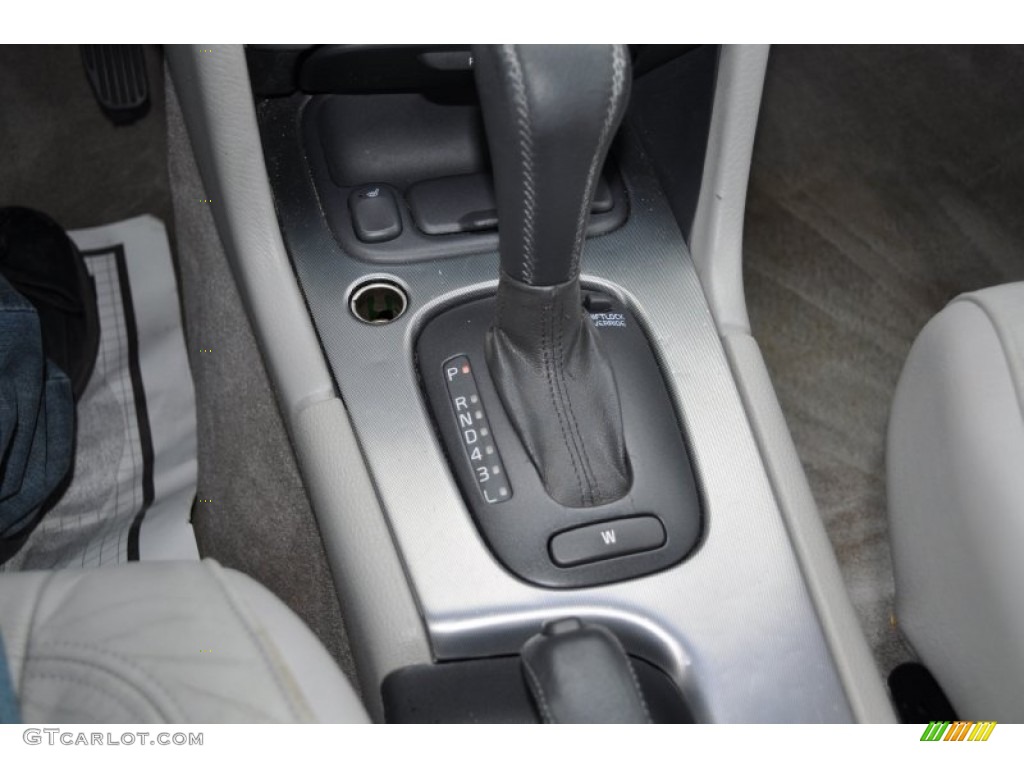 2002 Volvo C70 HT Coupe Transmission Photos