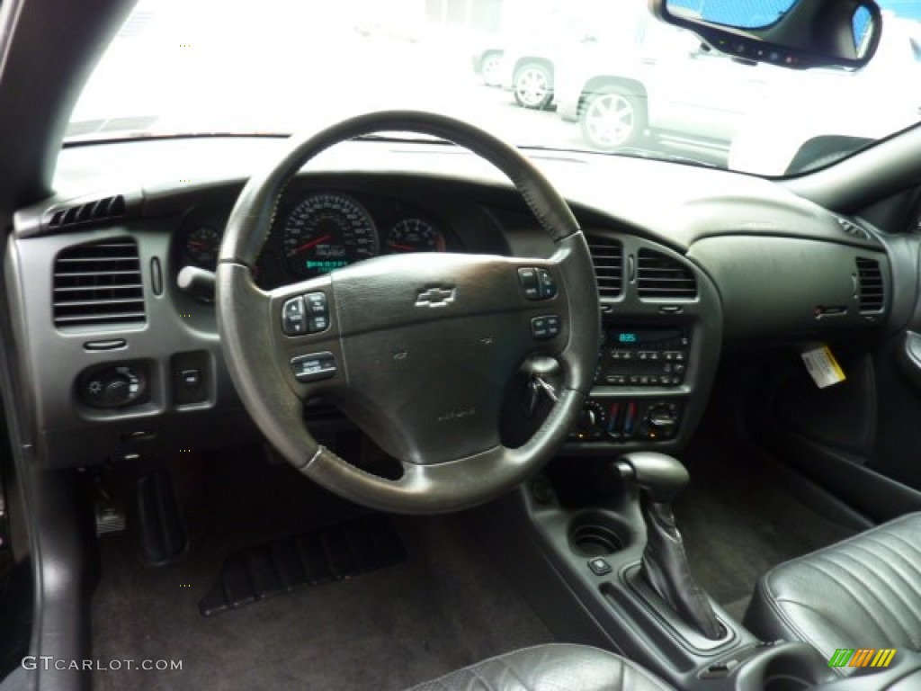 2004 Chevrolet Monte Carlo Intimidator SS Ebony Black Dashboard Photo #50348202