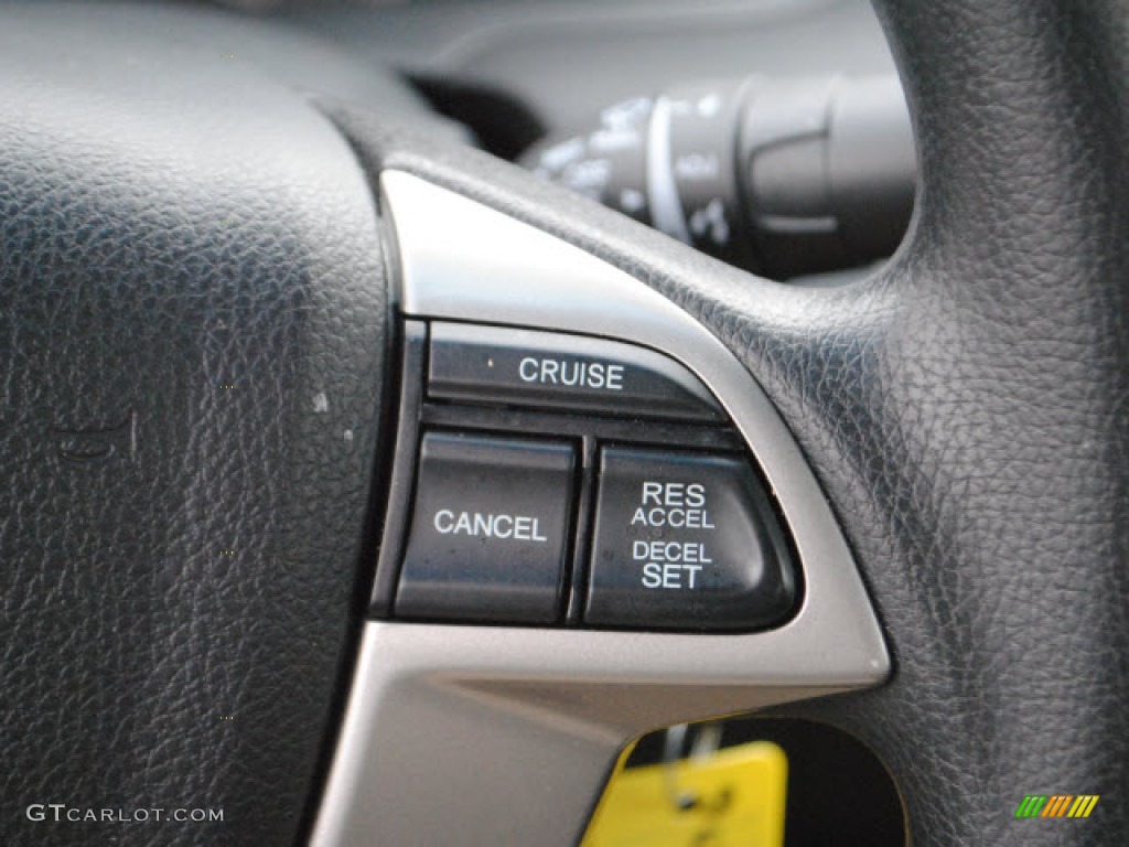 2010 Honda Accord LX-S Coupe Controls Photo #50348232