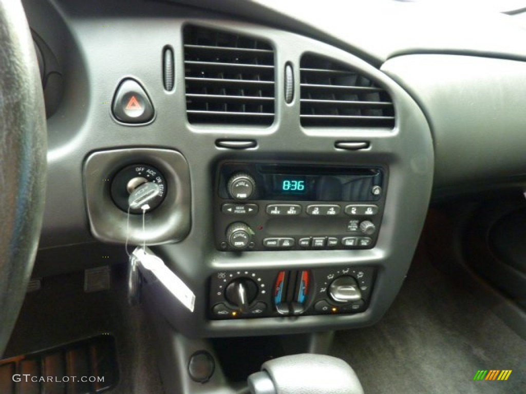 2004 Chevrolet Monte Carlo Intimidator SS Controls Photo #50348274