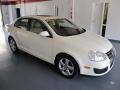 Campanella White - Jetta SE Sedan Photo No. 5