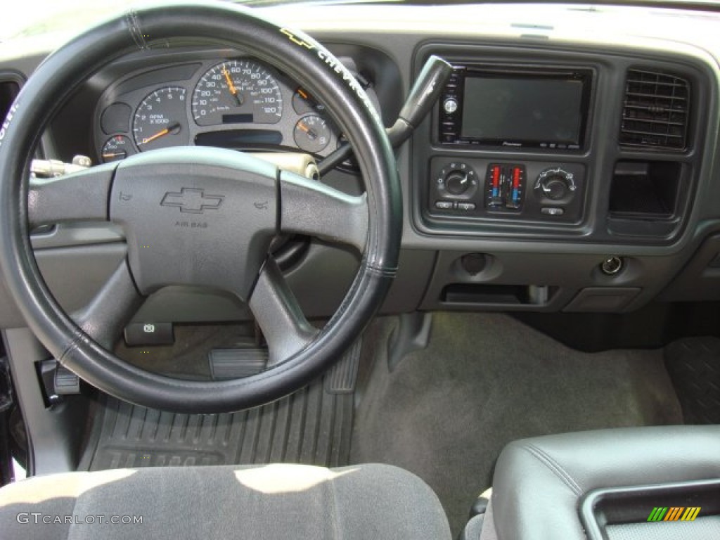 2004 Chevrolet Silverado 2500HD LS Crew Cab Dark Charcoal Dashboard Photo #50349606
