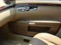 Black - S 550 Sedan Photo No. 21