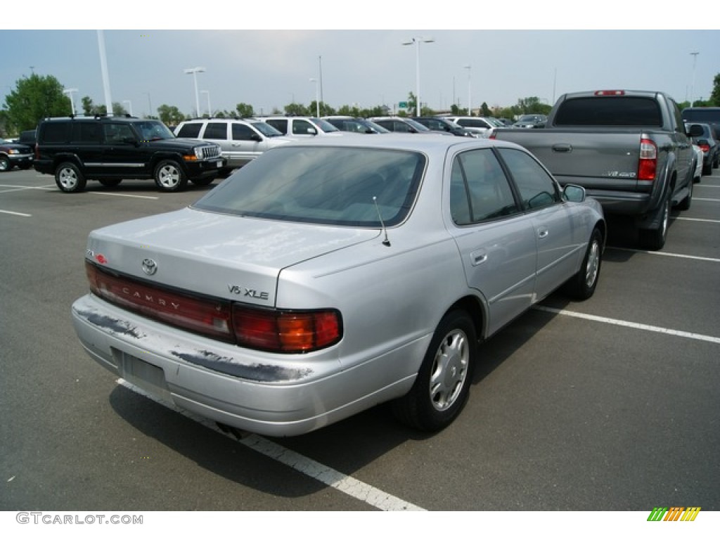 1992 Camry XLE V6 Sedan - Silvermist Metallic / Gray photo #2