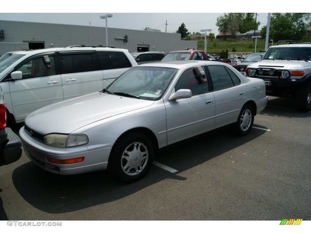 1992 Camry XLE V6 Sedan - Silvermist Metallic / Gray photo #4