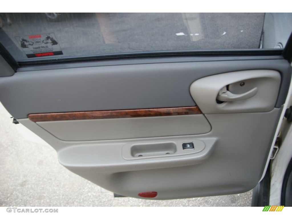 2003 Impala  - White / Medium Gray photo #12