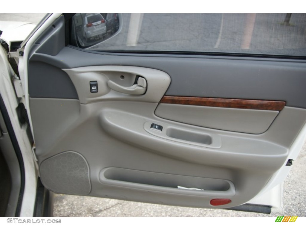 2003 Impala  - White / Medium Gray photo #15