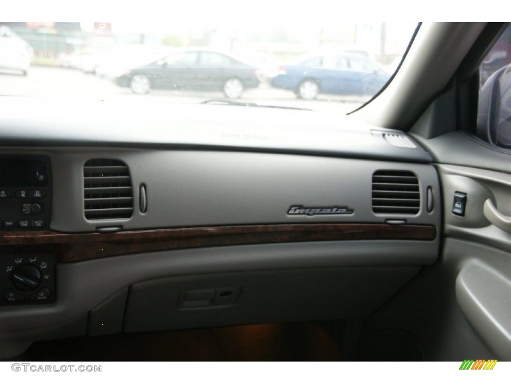 2003 Impala  - White / Medium Gray photo #20