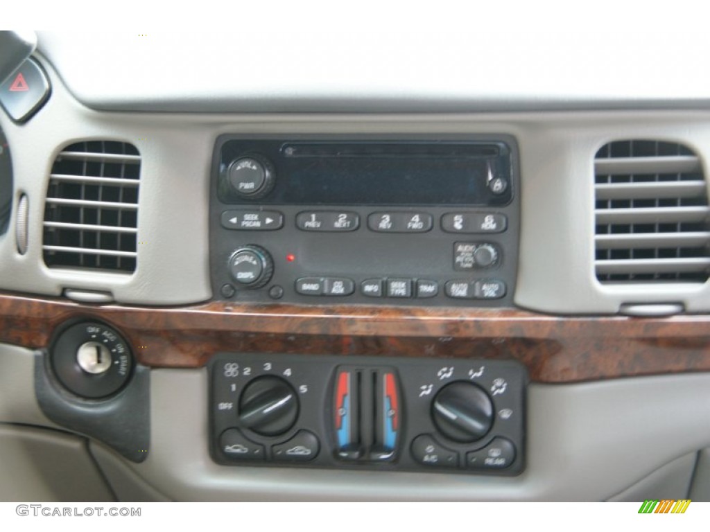 2003 Impala  - White / Medium Gray photo #21