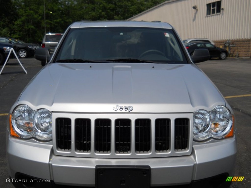 2008 Grand Cherokee Laredo 4x4 - Bright Silver Metallic / Dark Slate Gray/Light Graystone photo #18