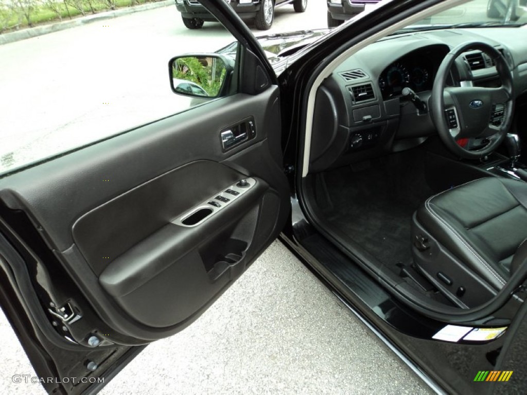 2010 Fusion SEL V6 - Tuxedo Black Metallic / Charcoal Black photo #16