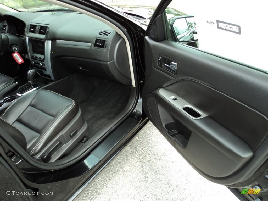 2010 Fusion SEL V6 - Tuxedo Black Metallic / Charcoal Black photo #19